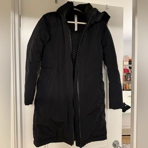 Lululemon Parka Size 6 lightly worn